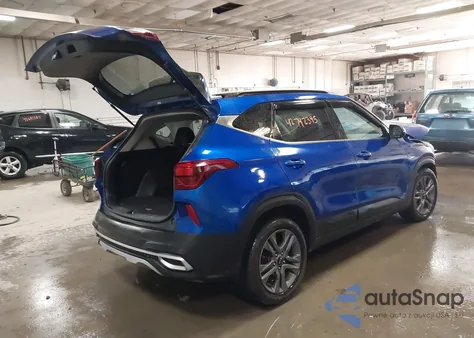 2021 Kia Seltos S из США, поврежденный, VIN KNDEUCAA6M7144894